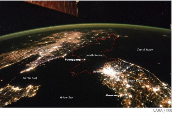 北朝鮮の夜間の衛星写真